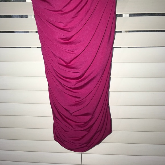 Beautiful dress, only used once! - Picture 3 of 4